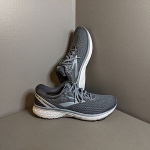 Brooks Ghost 11